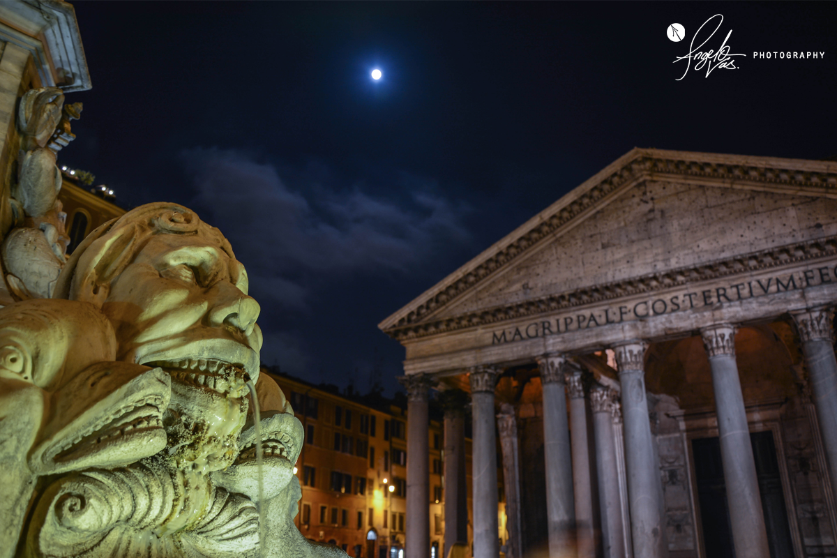Pantheon By Night - Rome, Italy