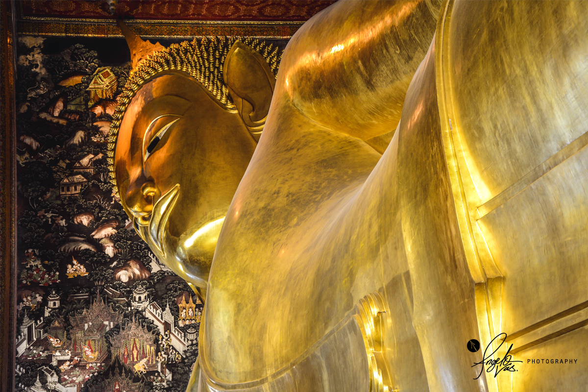 Reclining Buddha - Bangkok, Thailand